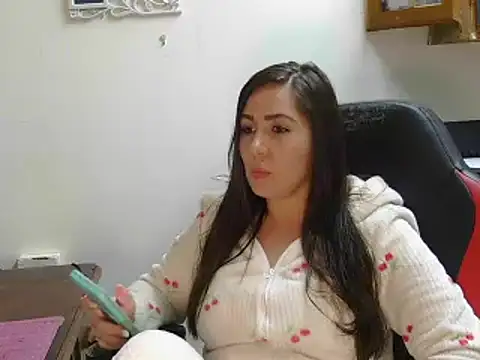 Snapshot of Kiara_zoya chatting on January 2025 09:15:01 PM Kiara zoya online show from January 2025 09:15:01 PM