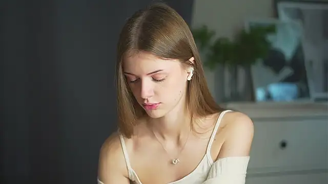 Snapshot of akumadadrive chatting on July 2026 03:17:02 AM akumadadrive online show from July 2026 03:17:02 AM