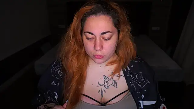 Snapshot of Kittywakee chatting on December 2025 09:43:01 PM Kittywakee online show from December 2025 09:43:01 PM