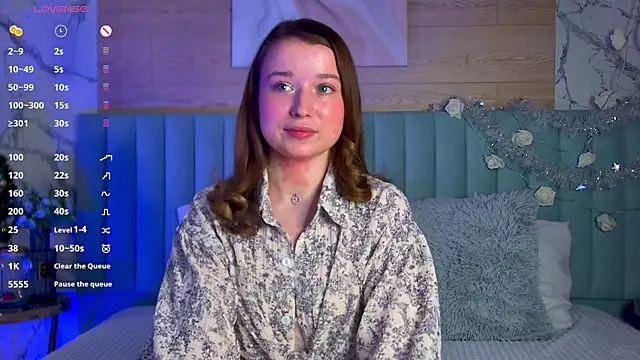 Snapshot of MichelleHaynes chatting on December 2024 03:04:02 PM MichelleHaynes online show from December 2024 03:04:02 PM