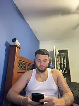 Snapshot of MasterKvn chatting on January 2025 09:05:01 AM MasterKvn online show from January 2025 09:05:01 AM