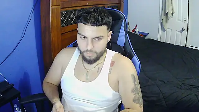 Snapshot of MasterKvn chatting on January 2025 09:06:02 AM MasterKvn online show from January 2025 09:06:02 AM