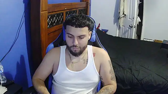 Snapshot of MasterKvn chatting on January 2025 10:23:02 AM MasterKvn online show from January 2025 10:23:02 AM