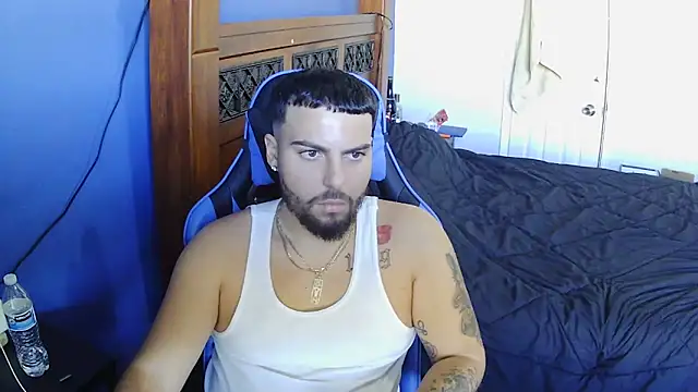 Snapshot of MasterKvn chatting on January 2025 09:17:02 PM MasterKvn online show from January 2025 09:17:02 PM