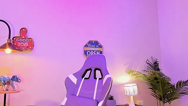 lupeebony online show from January 2025 10:30:02 PM