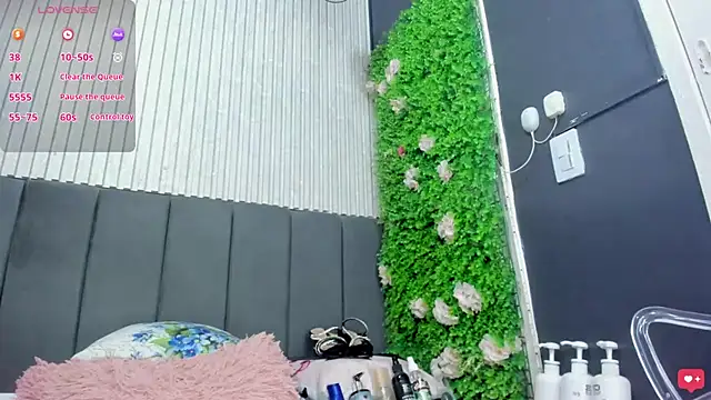 Michelle busty online show from July 2026 05:47:02 AM