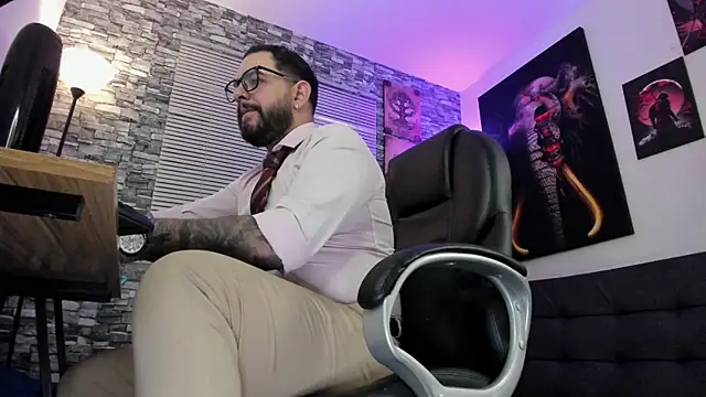 Ethan Castellano online show from June 2026 11:10:01 PM