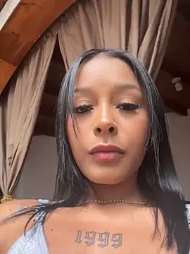 Snapshot of natali_henao chatting on November 2025 08:41:01 PM natali henao online show from November 2025 08:41:01 PM