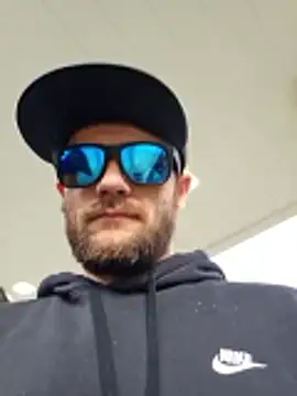 Spunwhiteboy1992 online show from March 2026 01:48:01 PM