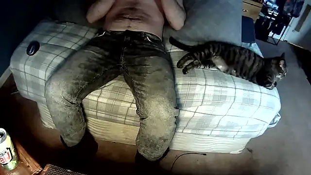 Spunwhiteboy1992 online show from April 2026 09:17:02 PM