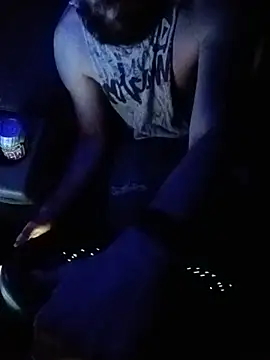 Spunwhiteboy1992 online show from May 2026 06:11:02 AM
