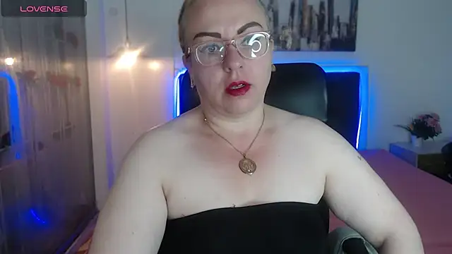 Tania Goddess  online show from October 2025 02:40:02 PM
