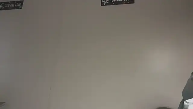 Snapshot of anomalies_ig chatting on October 2025 07:49:01 PM anomalies ig online show from October 2025 07:49:01 PM