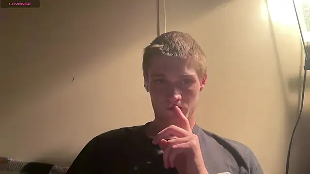 Snapshot of anomalies_ig chatting on April 2026 03:48:01 AM anomalies ig online show from April 2026 03:48:01 AM