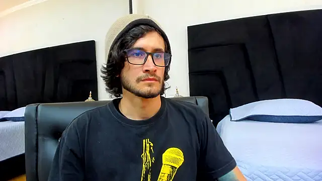 Loggan donnelly online show from February 2025 08:48:02 PM