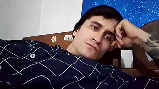 Loggan donnelly online show from December 2025 11:56:02 PM