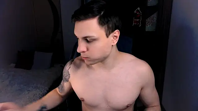 handsome guy01 online show from December 2024 07:07:02 AM