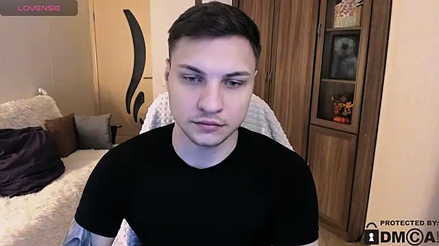 handsome guy01 online show from October 2025 08:05:02 AM