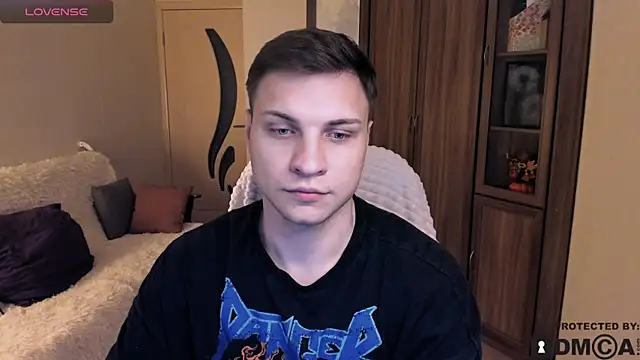 handsome guy01 online show from November 2025 03:34:01 PM