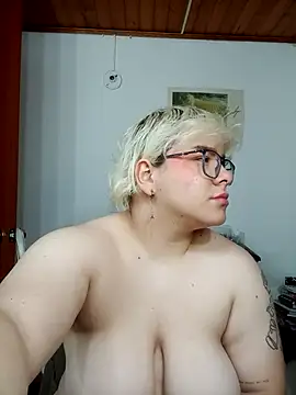 amalia love online show from October 2025 05:02:02 AM