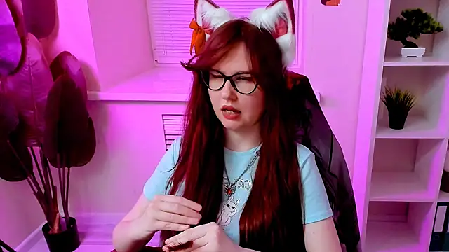 CarolGiggly online show from April 2026 01:27:02 PM