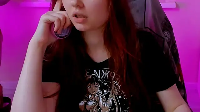 CarolGiggly online show from June 2026 11:44:01 PM