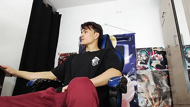 sr jaeger online show from December 2025 01:40:02 PM