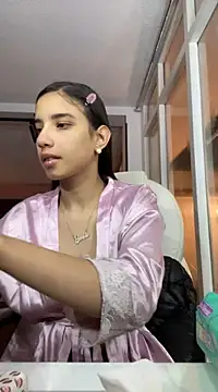 Praga Pink online show from January 2025 12:52:02 AM