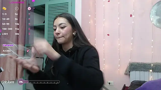 Nikoll kitten online show from December 2024 07:56:01 PM