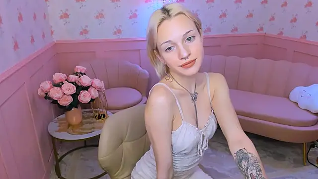 VelvetVixen155 online show from December 2024 06:21:01 AM