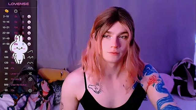 Alice Hells online show from September 2025 04:27:02 AM