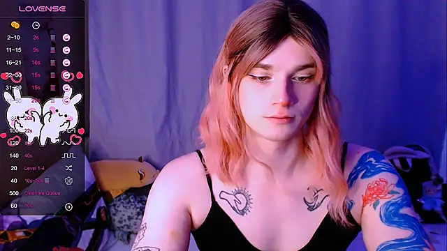 Alice Hells online show from October 2025 05:54:02 AM