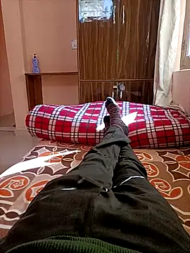 Snapshot of RRahullove69 chatting on December 2025 07:47:01 AM RRahullove69 online show from December 2025 07:47:01 AM