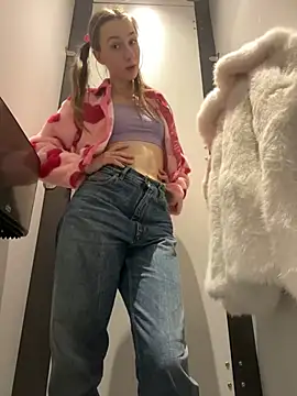 Lia  Love online show from January 2025 04:17:01 PM