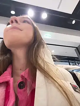 Lia  Love online show from February 2025 02:12:02 PM