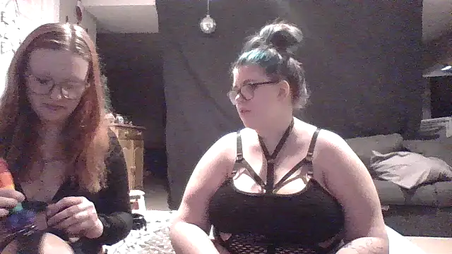 Snapshot of angel_star420864 chatting on December 2024 02:30:01 AM angel star420864 online show from December 2024 02:30:01 AM