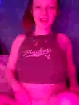 Snapshot of angel_star420864 chatting on February 2025 04:15:01 AM angel star420864 online show from February 2025 04:15:01 AM