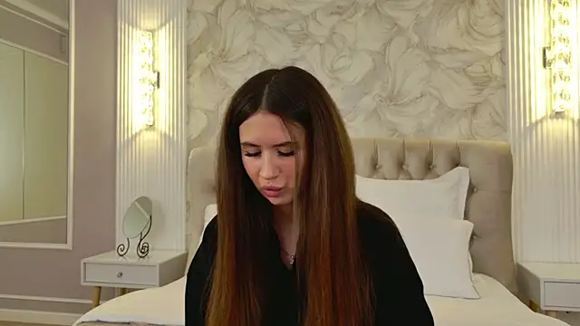 milaleoneli online show from September 2025 03:02:02 PM