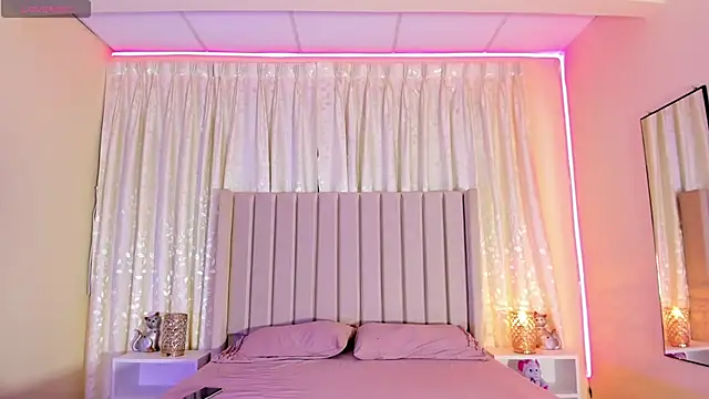 Aliison Smith online show from January 2025 01:53:02 AM