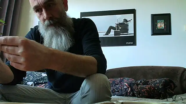 Kingsscepter online show from April 2026 04:01:01 PM