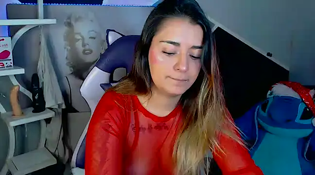 Snapshot of Samanta_james19 chatting on December 2024 05:47:02 PM Samanta james19 online show from December 2024 05:47:02 PM