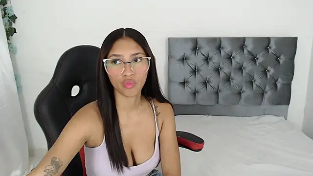 nicol jc online show from December 2024 12:45:02 PM