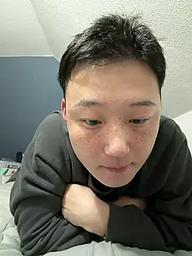 Snapshot of tuki_fu chatting on June 2026 02:33:01 PM tuki fu online show from June 2026 02:33:01 PM