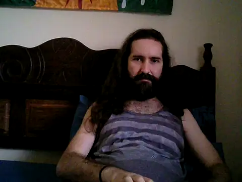 Snapshot of B3ard1991 chatting on April 2026 05:43:02 PM B3ard1991 online show from April 2026 05:43:02 PM