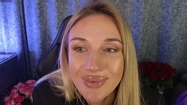 Megan Kira online show from March 2026 04:33:01 PM