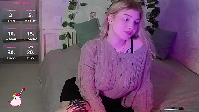 HellenHornny online show from September 2025 10:53:02 AM