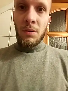 Snapshot of hoot_denis28 chatting on December 2024 02:16:02 PM hoot denis28 online show from December 2024 02:16:02 PM