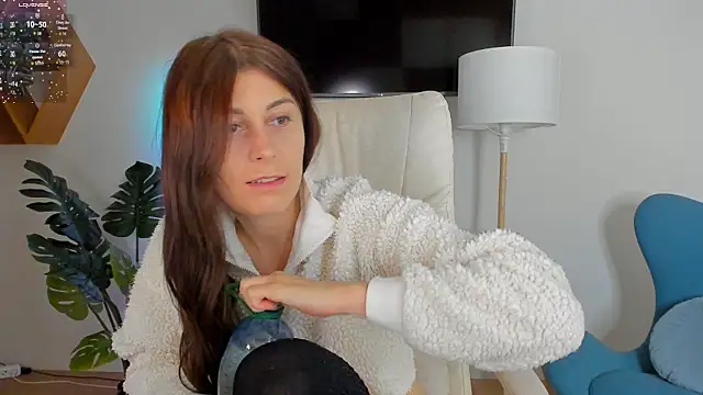 Snapshot of Hailey_Green chatting on September 2025 08:58:02 PM Hailey Green online show from September 2025 08:58:02 PM