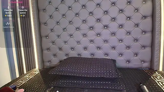 CAMILA JHONS online show from December 2024 03:00:01 PM