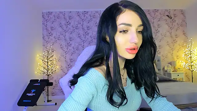 NancyLovee  online show from December 2025 09:00:01 PM